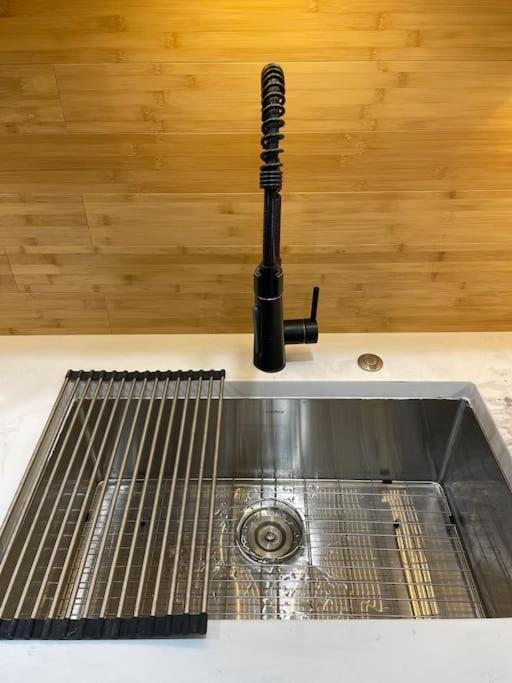 Private-Suite, Kitchen, Laundry, Rainfall Shower, 4Ktv El Centro Bagian luar foto